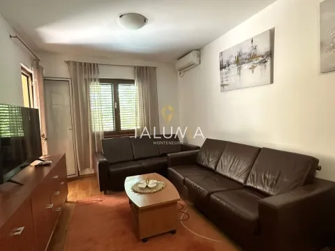 Rent, two bedroom apartment, 74m², Gorica C, Podgorica - image 2