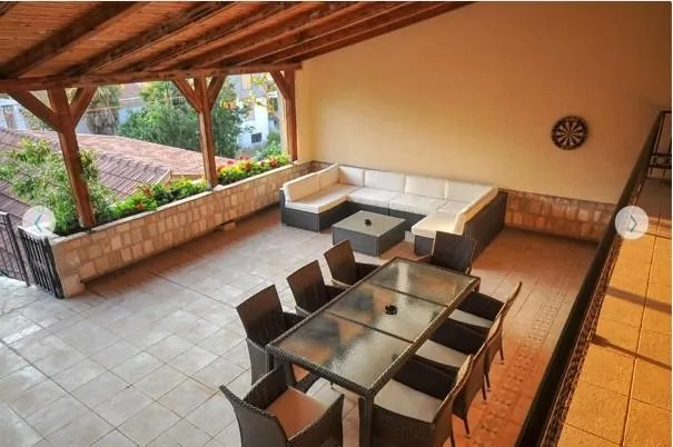 Prodaja, kuća, 600m², Dobre Vode, Bar