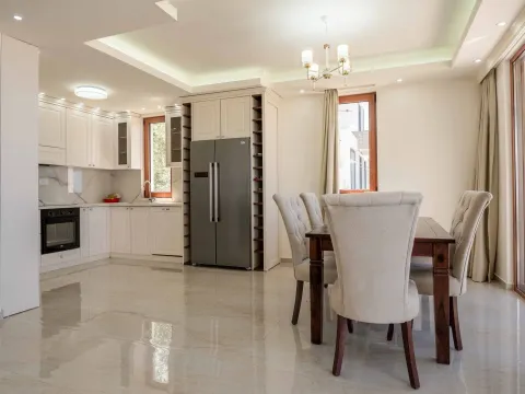 Sale, house, 335m², Blizikuće, Budva - image 15