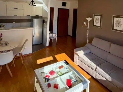 Rent, two bedroom apartment, 64m², City Kvart, Podgorica - image 4