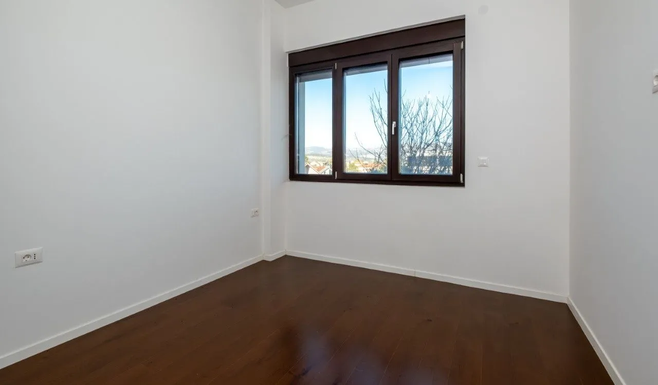 Prodaja, trosoban stan, 90m², Gornja Gorica, Podgorica