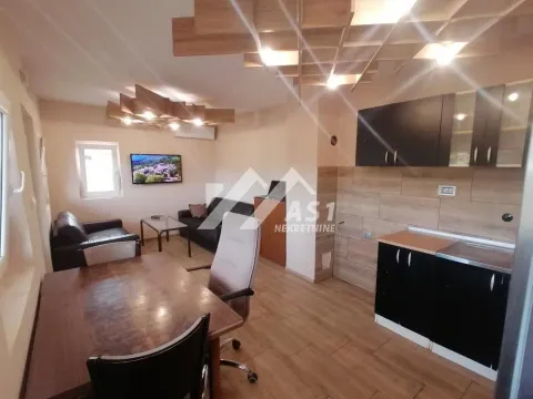 Prodaja, kuća, 82m², Sremska Kamenica, Petrovaradin - image 2