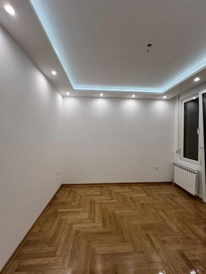 Rent, office space, 68m², Centar, Niš