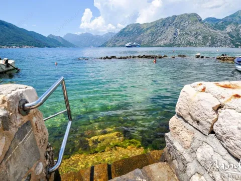 Prodaja, kuća, 415m², Dobrota, Kotor - image 26