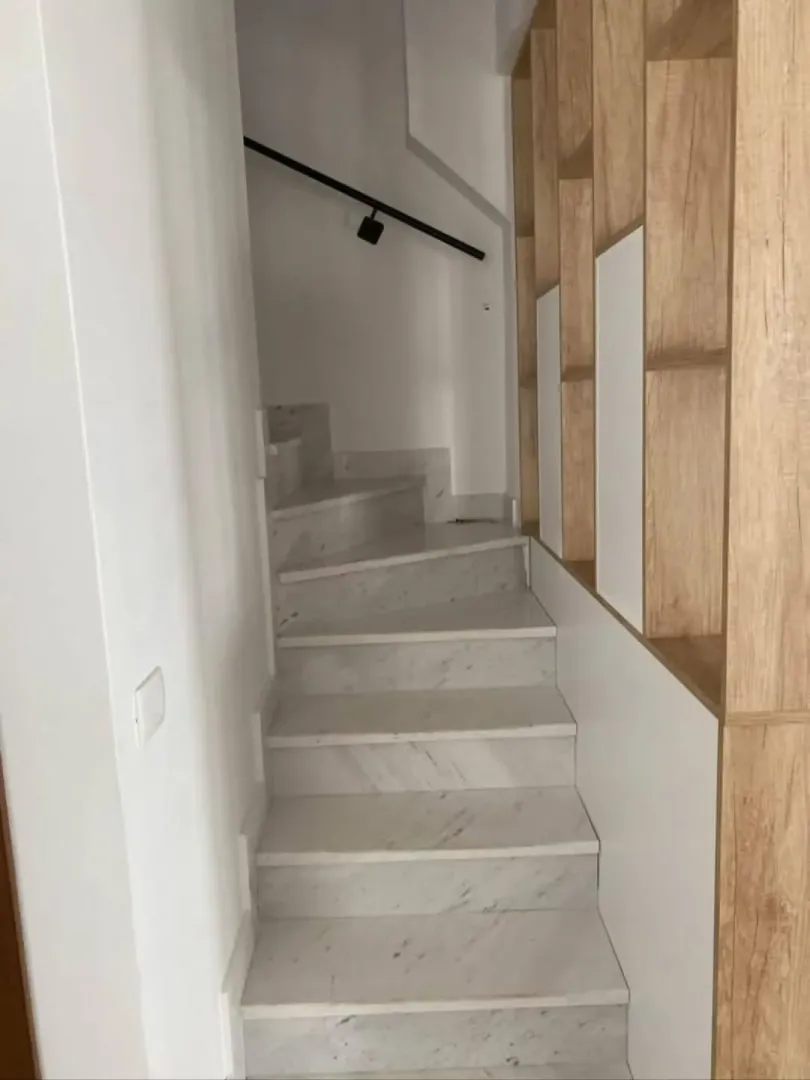 Izdavanje, dvosoban stan, 75m², Stara Varoš, Podgorica