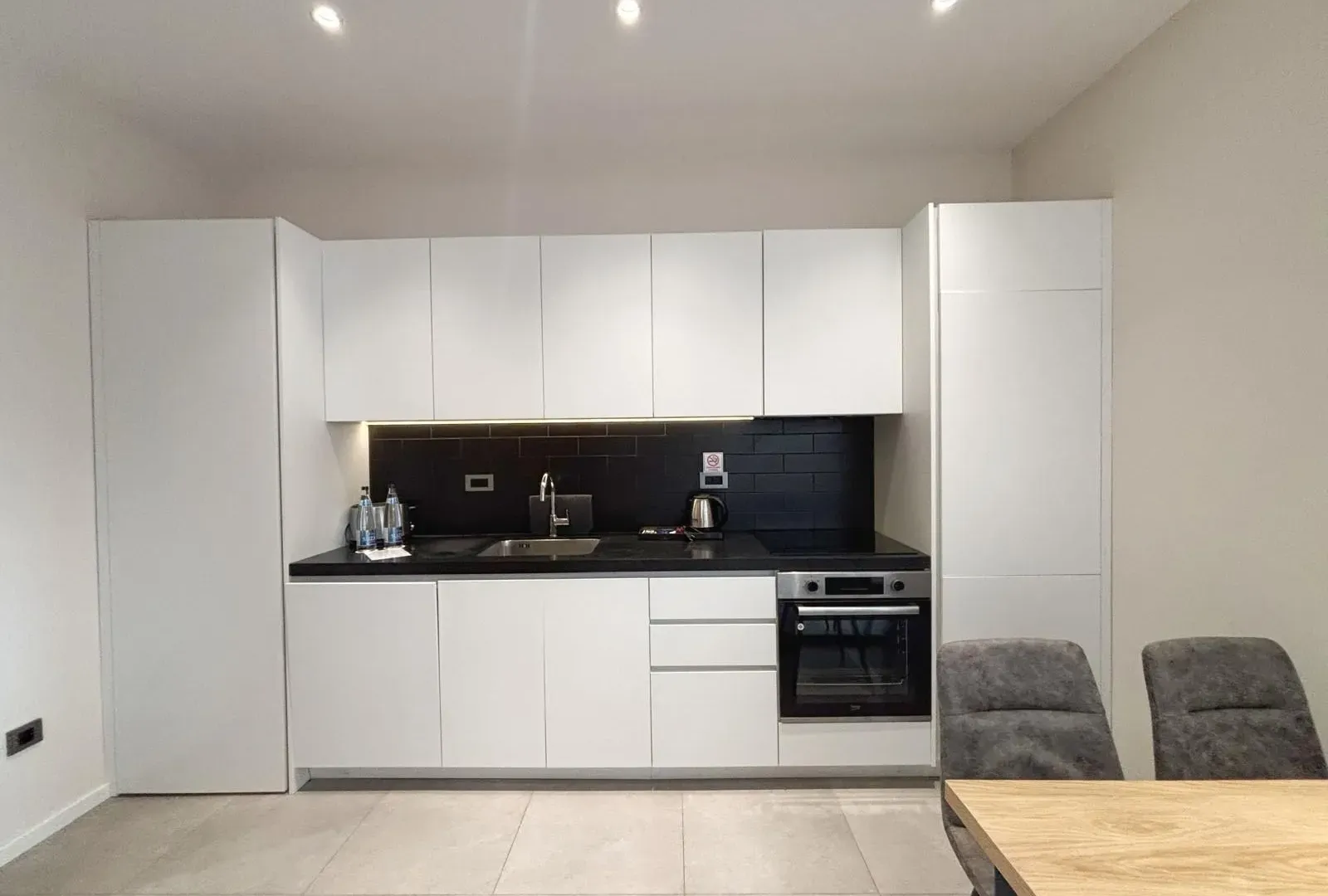 Prodaja, jednosoban stan, 58m², Kavač, Kotor