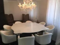 Izdavanje, trosoban stan, 240m², Kalenić Pijaca, Vračar Sve Podlokacije - image 4