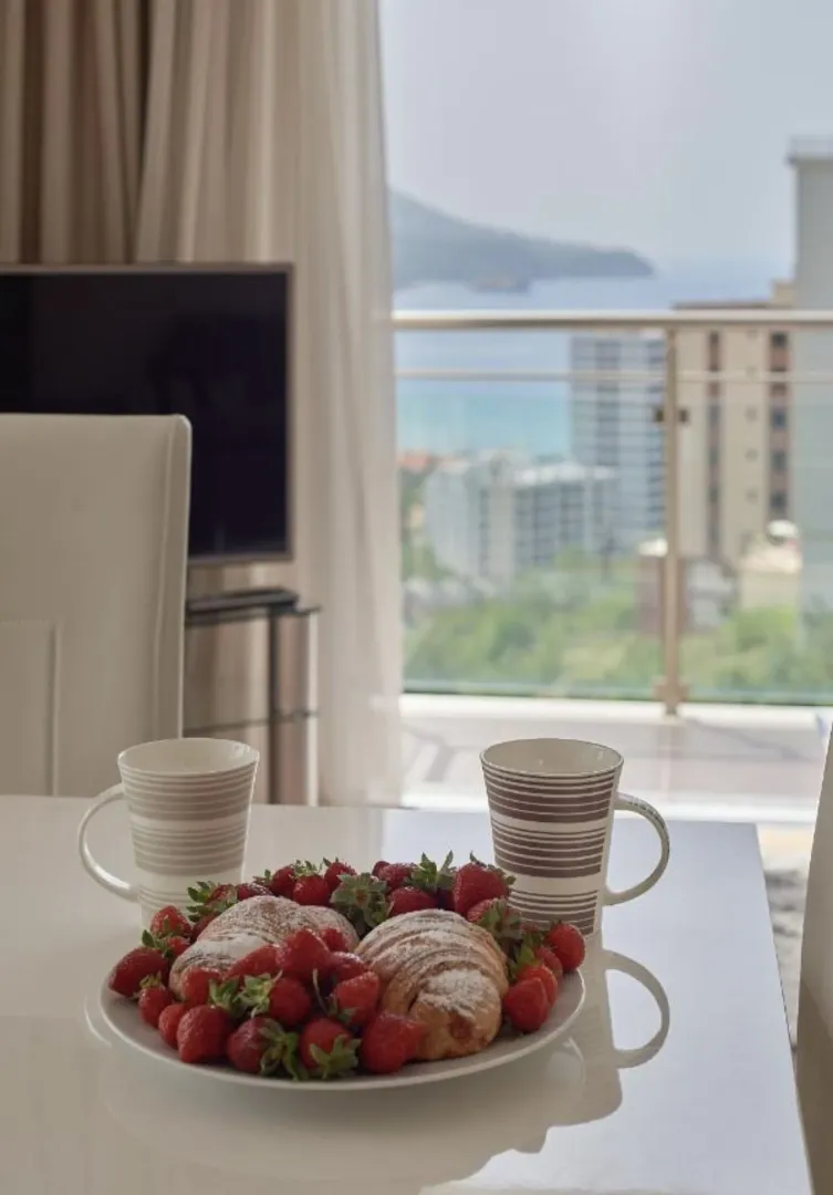 Stan-na-dan, dvosoban stan, 76m², Bečići, Budva