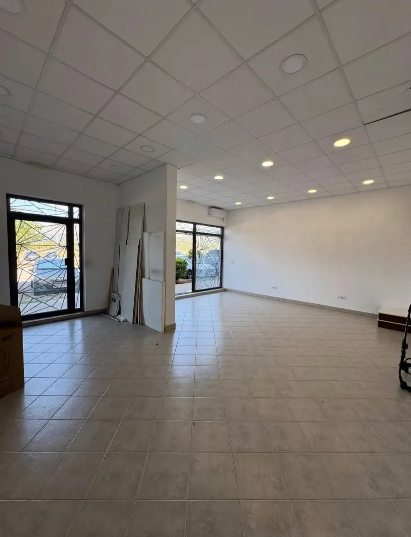 Rent, office space, 120m², Stari Aerodrom, Podgorica