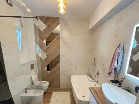 Sale, four bedroom apartment, 105m², Golubovina, Budva - image 12