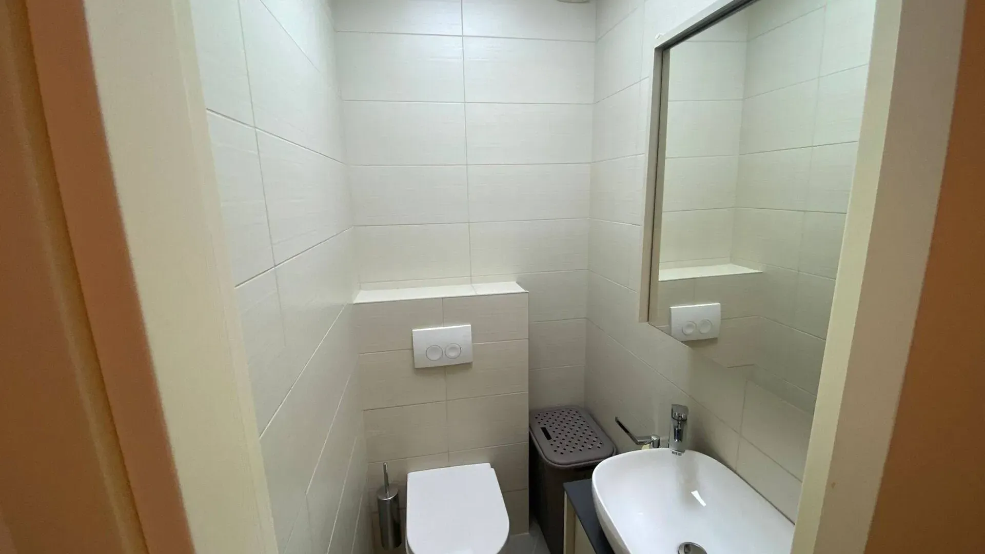 Prodaja, dvosoban stan, 62m², Dobrota, Kotor