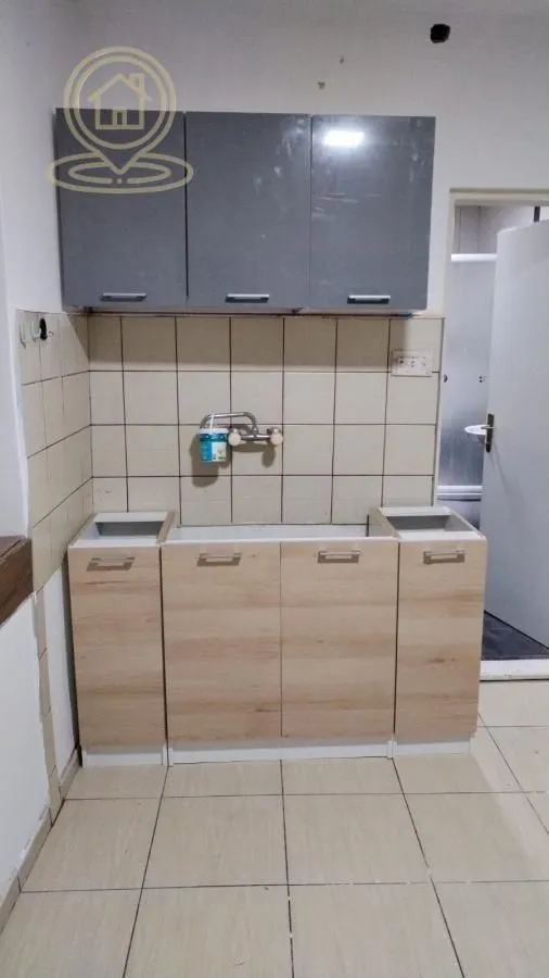 Rent, office space, 85m², Medijana, Niš