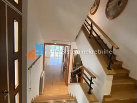 Rent, house, 280m², Savski Venac, Beograd - image 16