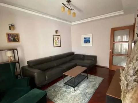 Prodaja, dvosoban stan, 84m², Stari Aerodrom, Podgorica - image 2