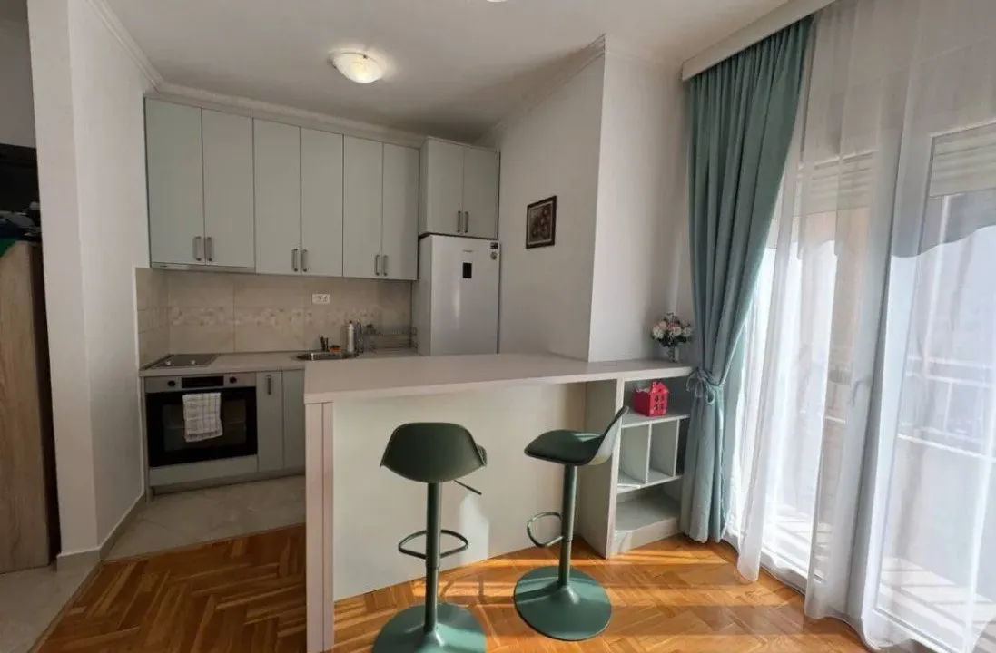 Izdavanje, jednosoban stan, 30m², Bijeli Do, Budva