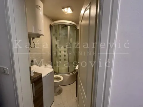 Sale, one bedroom apartment, 46m², Južni Bulevar, Vračar Sve Podlokacije - image 8