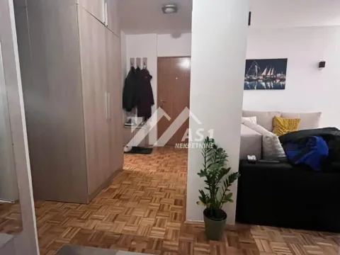 Izdavanje, trosoban stan, 60m², Liman 4, Novi Sad Sve Podlokacije - image 4