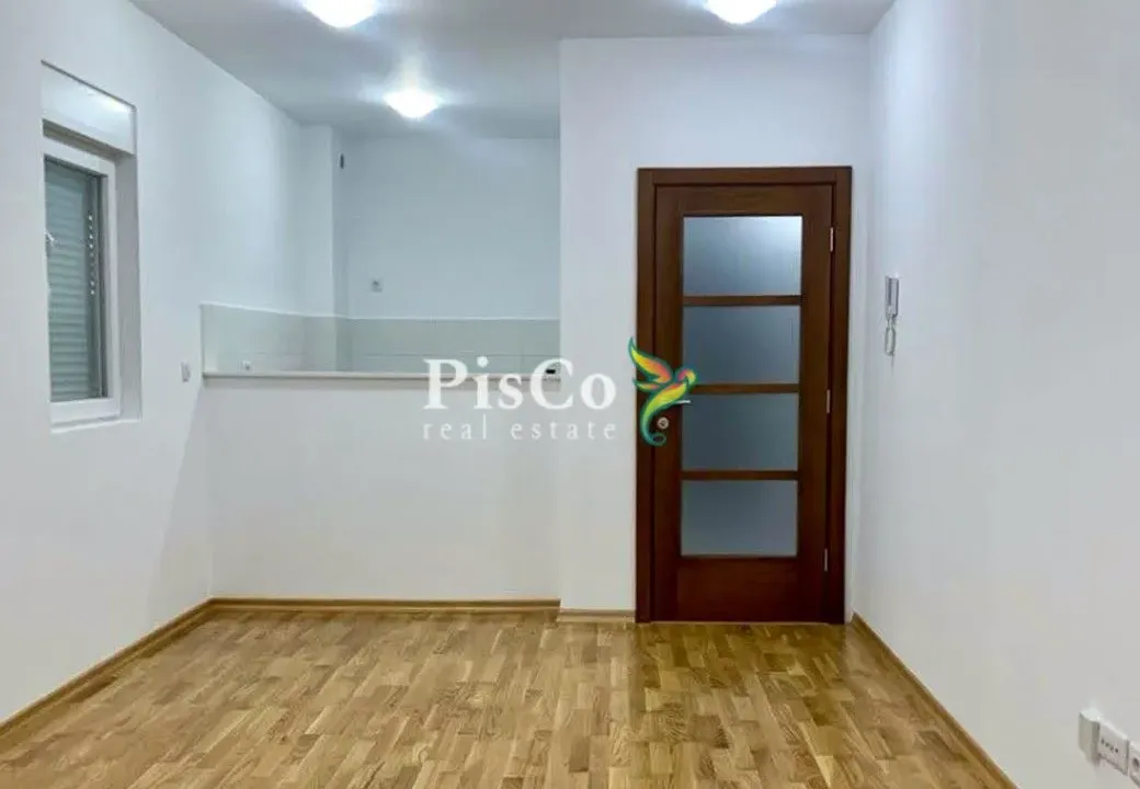 Izdavanje, dvosoban stan, 60m², Tuški Put, Podgorica