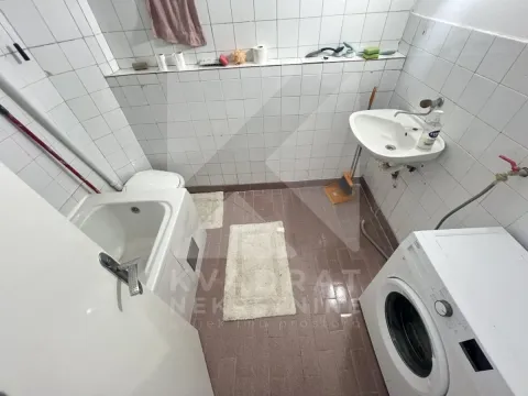 Izdavanje, dvosoban stan, 65m², Zabjelo, Podgorica - image 10