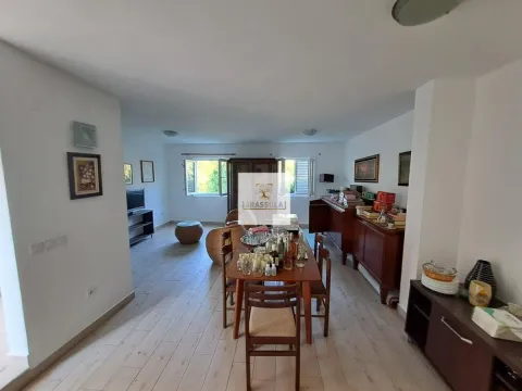 Sale, four bedroom apartment, 270m², Zelenika, Herceg Novi