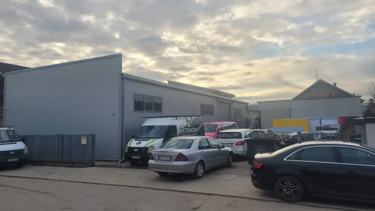 Rent, office space, 750m², Veternik, Novi Sad Sve Podlokacije