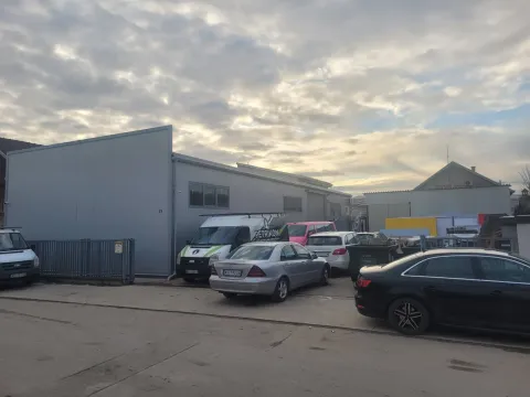 Izdavanje, poslovni prostor, 750m², Veternik, Novi Sad Sve Podlokacije - image 1