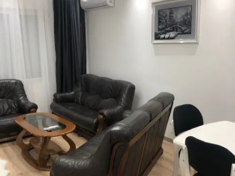 Izdavanje, trosoban stan, 75m², Ulcinj, Crna Gora - image 2