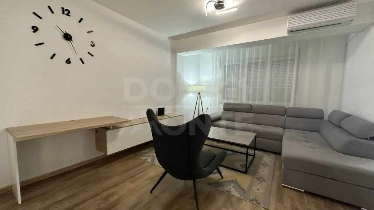 Rent, two bedroom apartment, 70m², Tivat, Crna Gora