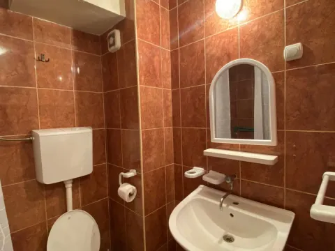 Izdavanje, stan, 24m², Gintaš, Podgorica - image 4