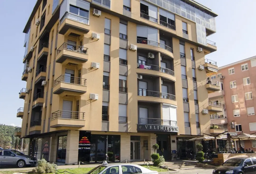 Prodaja, poslovni prostor, 320m², Momišići, Podgorica