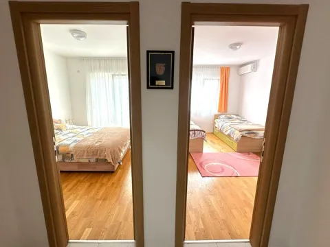 Rent, one bedroom apartment, 66m², Stari Aerodrom, Podgorica - image 10