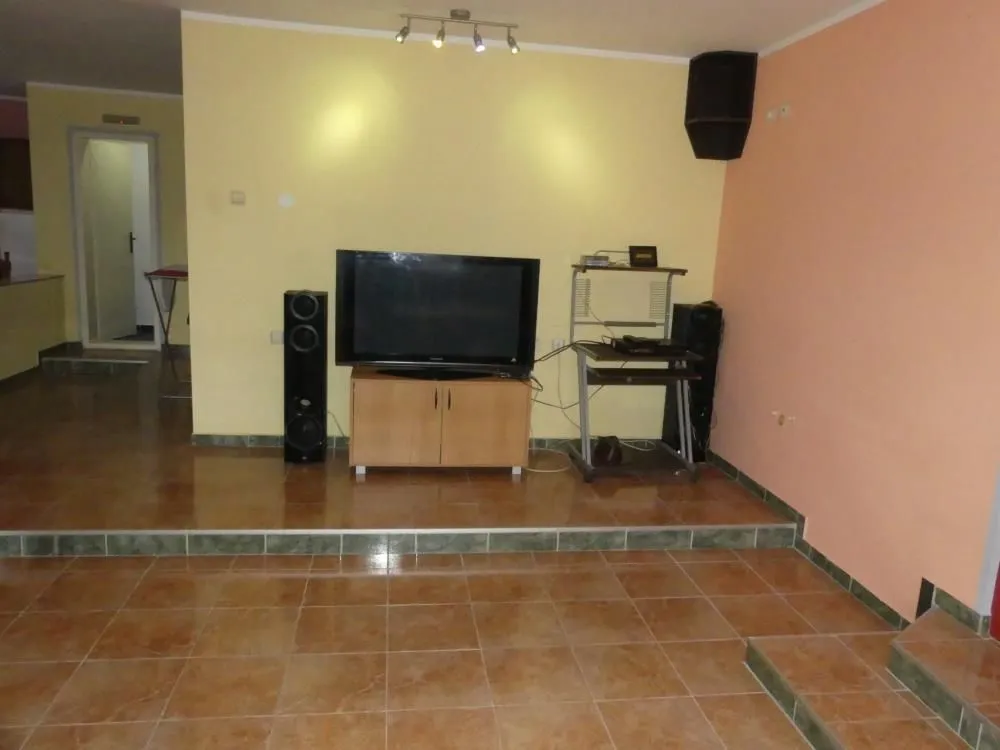 Prodaja, kuća, 240m², Lipar, Jagodina