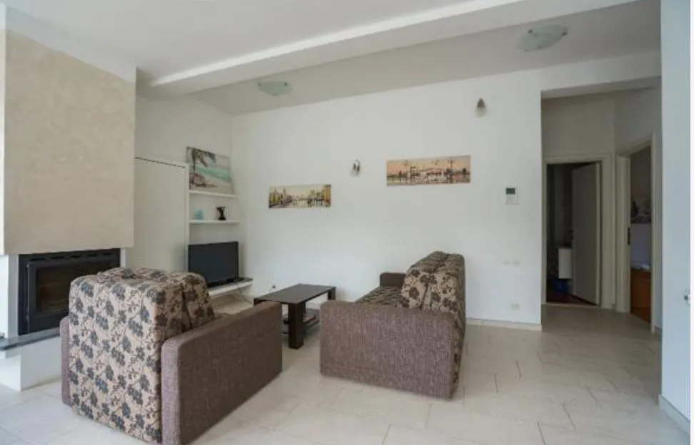 Prodaja, kuća, 358m², Kostanjica, Kotor