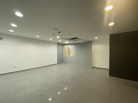 Izdavanje, poslovni prostor, 51m², Centar, Novi Sad - image 4