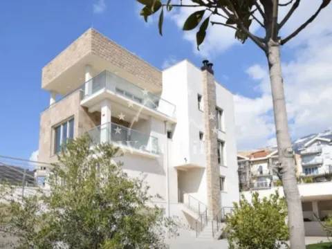 Sale, house, 400m², Bečići, Budva - image 8