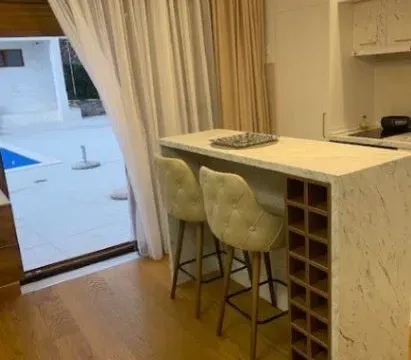 Rent, one bedroom apartment, 51m², Obala Đuraševića, Tivat - image 12