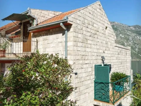 Sale, house, 215m², Stoliv, Kotor - image 3