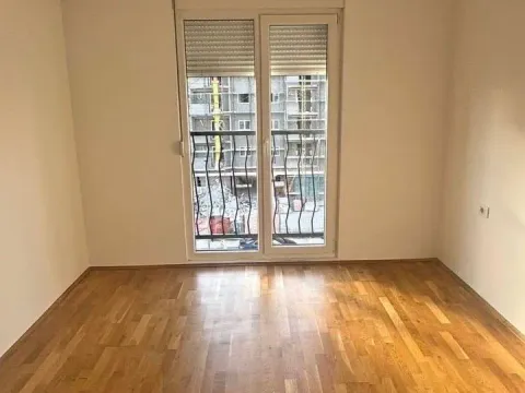 Rent, two bedroom apartment, 62m², Stari Aerodrom, Podgorica - image 3