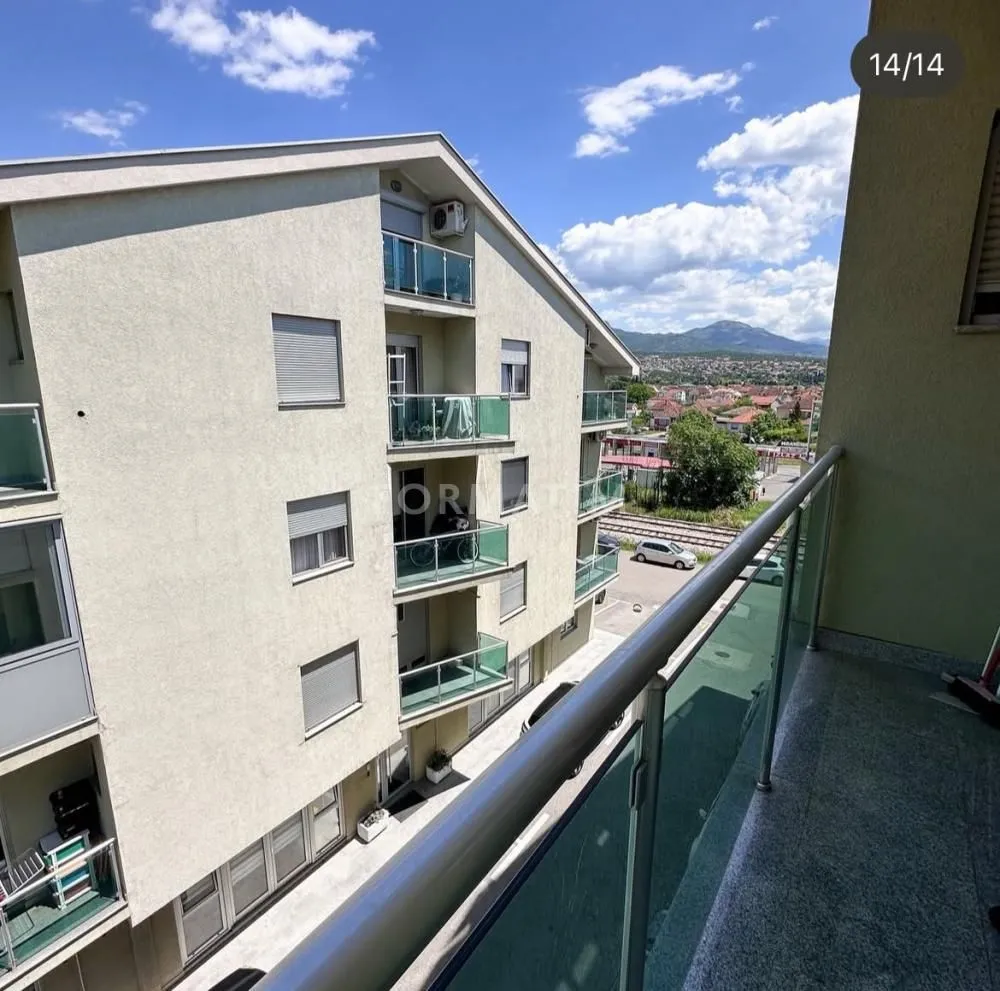 Prodaja, trosoban stan, 90m², Pod Goricom, Podgorica