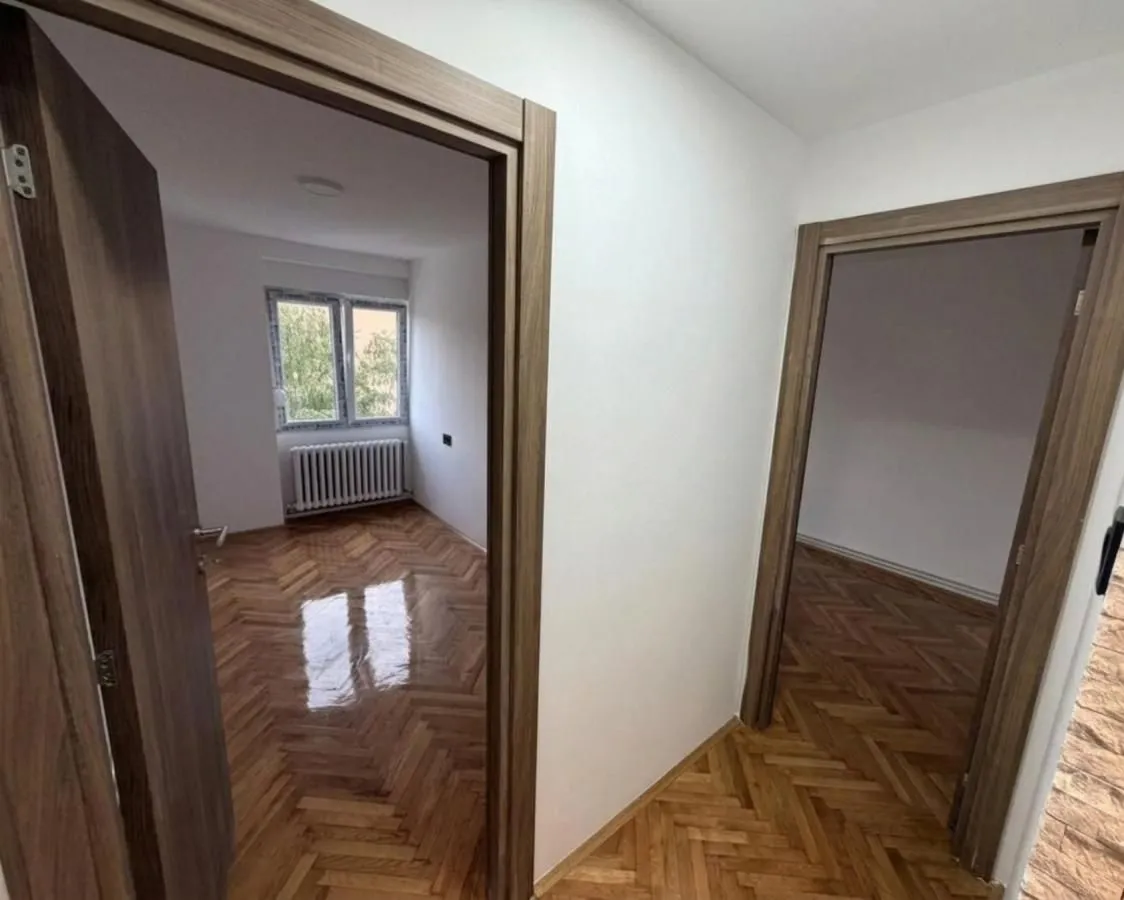 Prodaja, trosoban stan, 57m², Adamovićevo Naselje, Novi Sad Sve Podlokacije