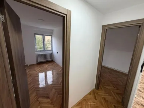 Prodaja, trosoban stan, 57m², Adamovićevo Naselje, Novi Sad Sve Podlokacije - image 13