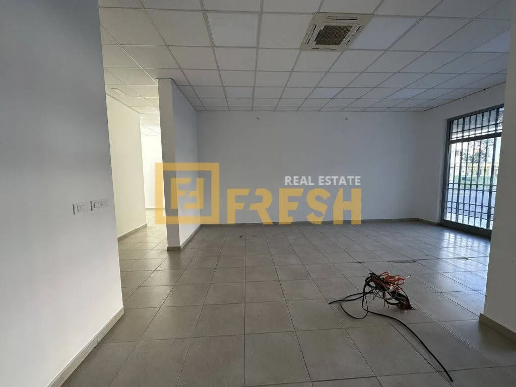 Rent, office space, 75m², Stari Aerodrom, Podgorica