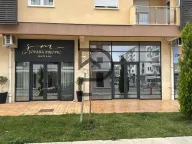 Izdavanje, poslovni prostor, 74m², New City, Podgorica - image 3