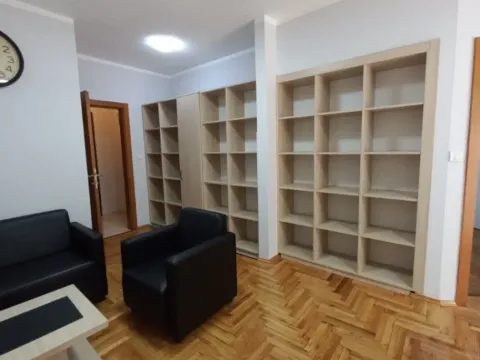 Rent, office space, 40m², Gorica C, Podgorica - image 8