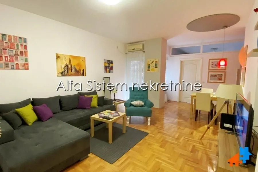 Izdavanje, dvosoban stan, 52m², Vračar Hram, Vračar Sve Podlokacije