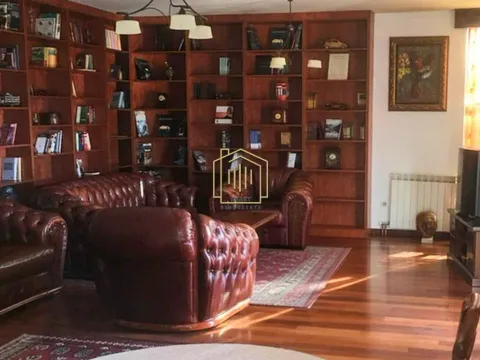Sale, three bedroom apartment, 130m², Gorica C, Podgorica - image 11