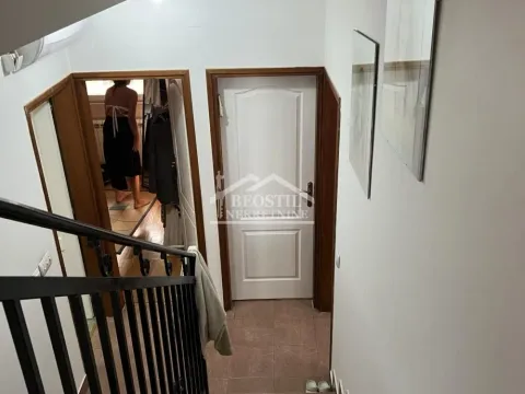 Sale, house, 254m², Ledine, Beograd - image 9