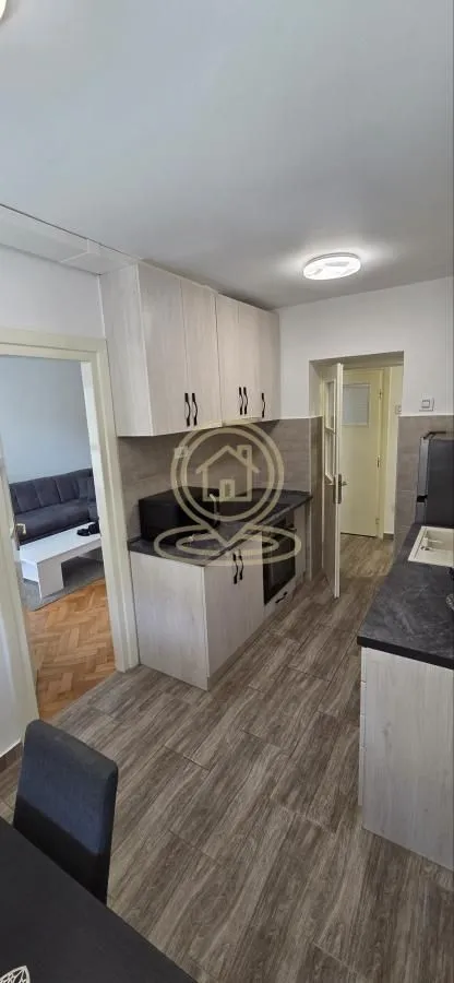 Izdavanje, dvosoban stan, 56m², Socijalno, Novi Sad Sve Podlokacije