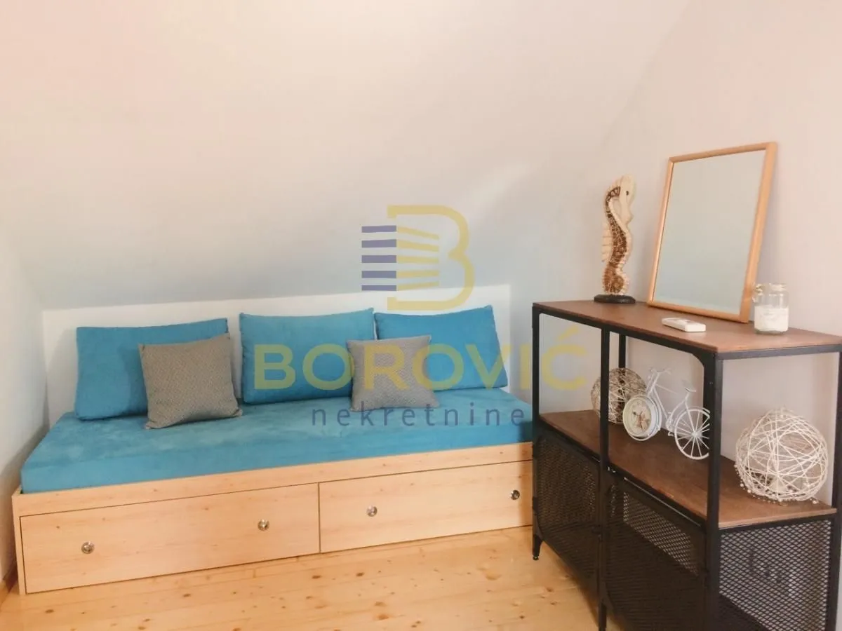 Sale, two bedroom apartment, 37m², Vračar Sve Podlokacije, Beograd