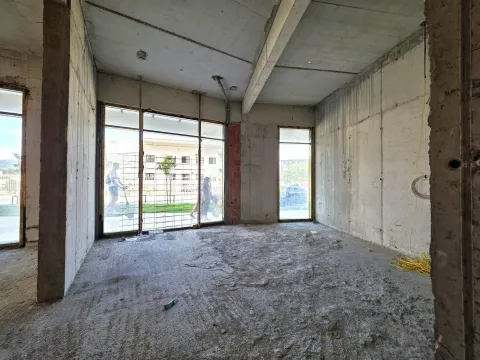 Izdavanje, poslovni prostor, 350m², Central Point, Podgorica - image 6